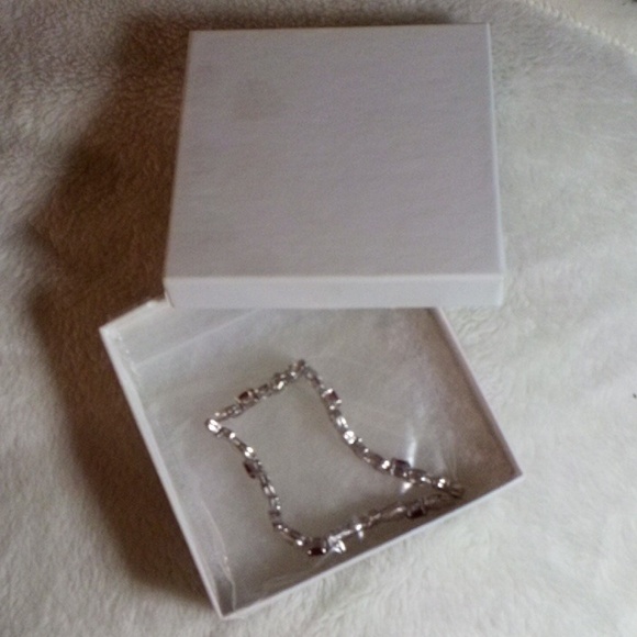 BRACELET XS & OS ABSOLUTELY GORGEOUS 7 INCH BRACELET! NEW IN BOX! - Picture 9 of 9